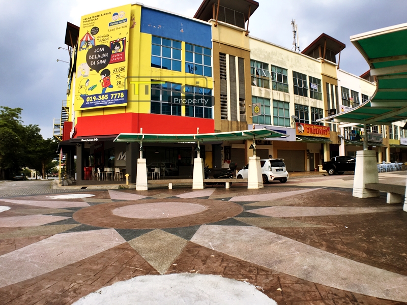 Bandar Tun Hussein Onn Shop rental corner size